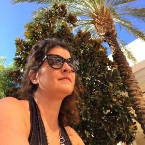 Meet your Posher, Josiane